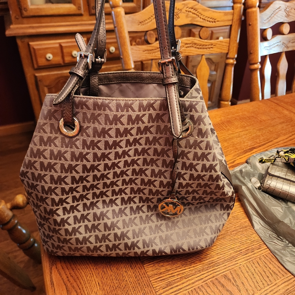 Michael kors hanbag
